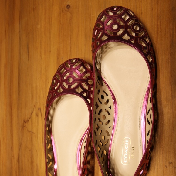 Coach metallic pink flats - would fit size 10 - Picture 8 of 12
